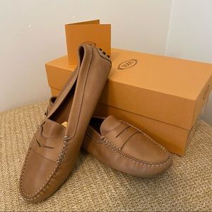 Tod’s Light Brown Gommino Driving Shoes, Size 7 1/2
